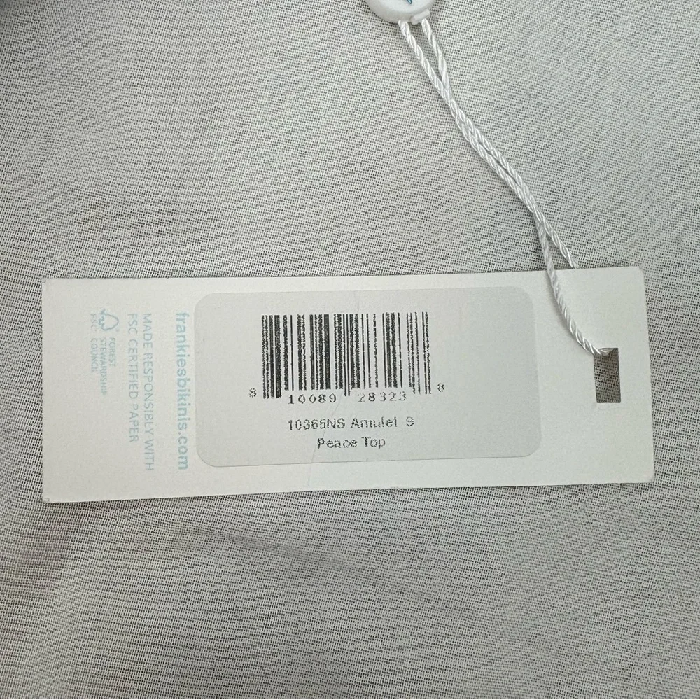 NWT Frankies Bikinis Peace Strapless Bikini Top Amulet